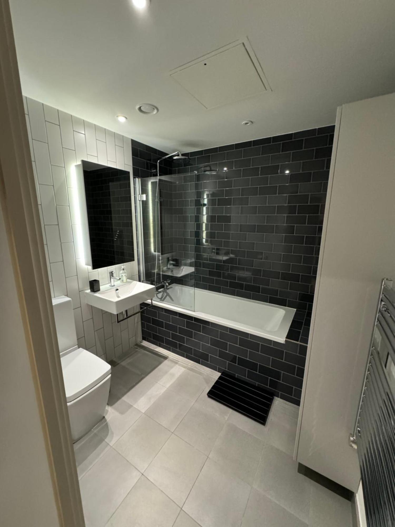 Riverside Suites And Apartments Лондон Екстериор снимка