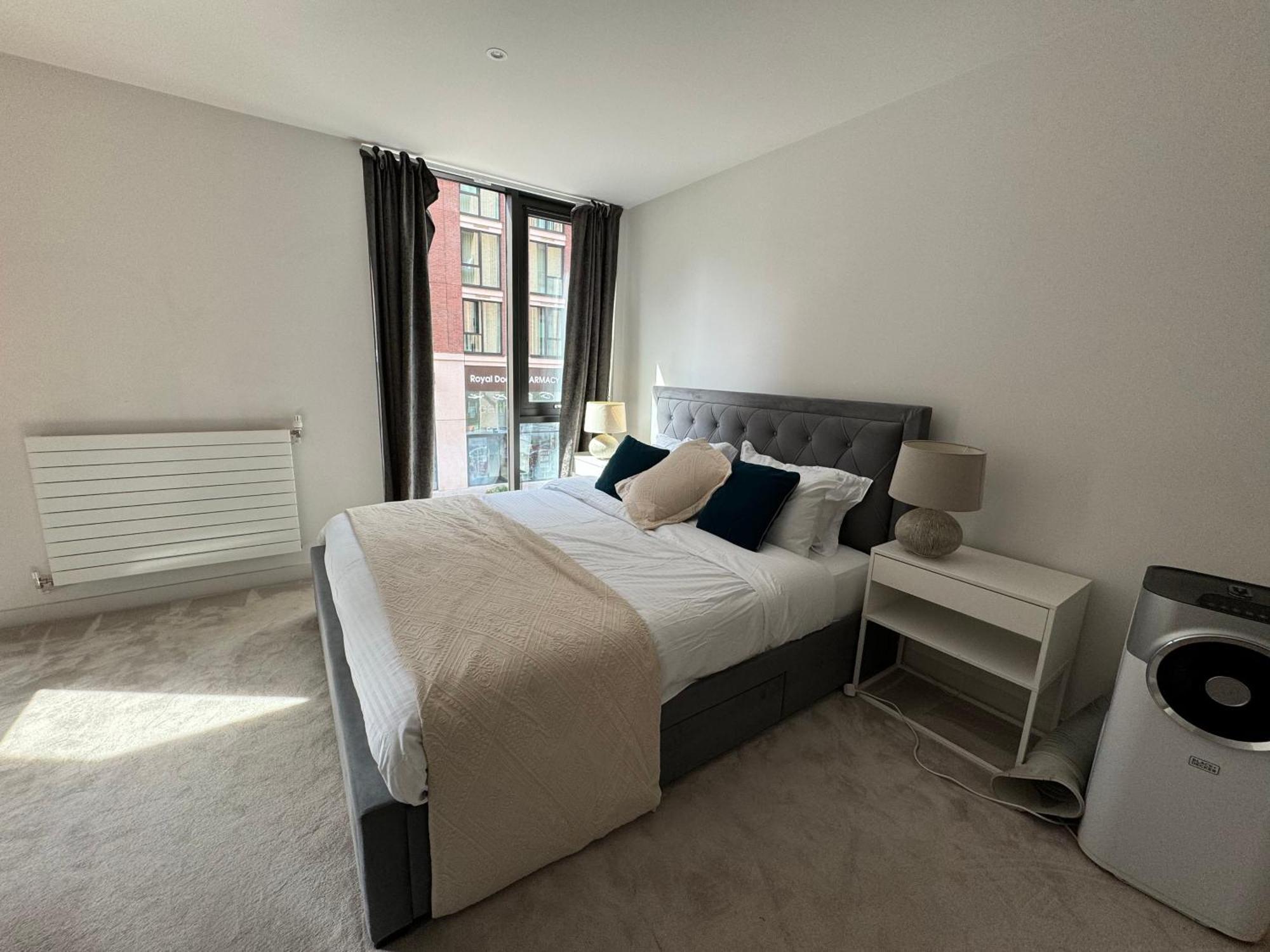 Riverside Suites And Apartments Лондон Екстериор снимка